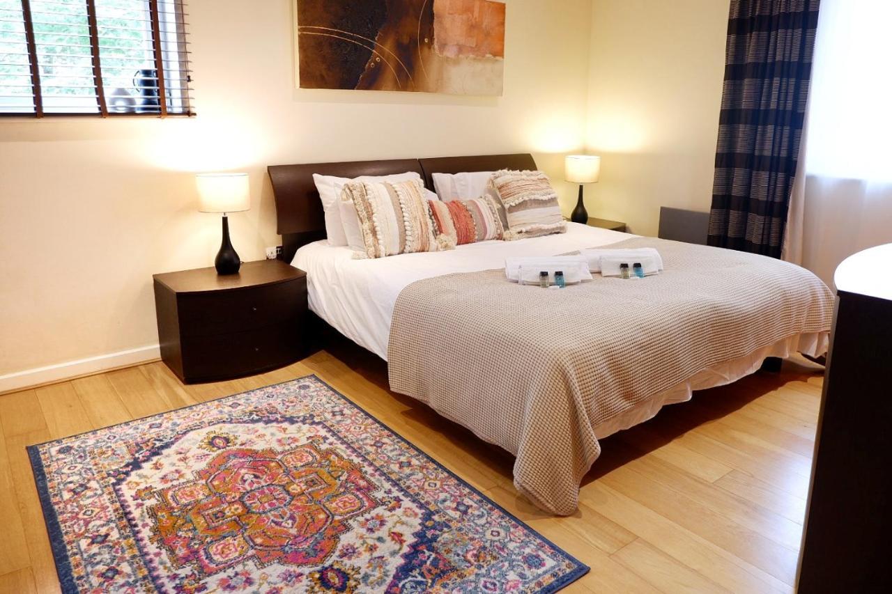 Stunning Apartment Close To Cambridge Station With Free Parking! Exteriör bild